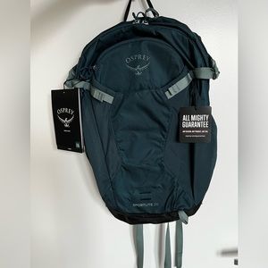 Osprey backpack NWT jungle blue